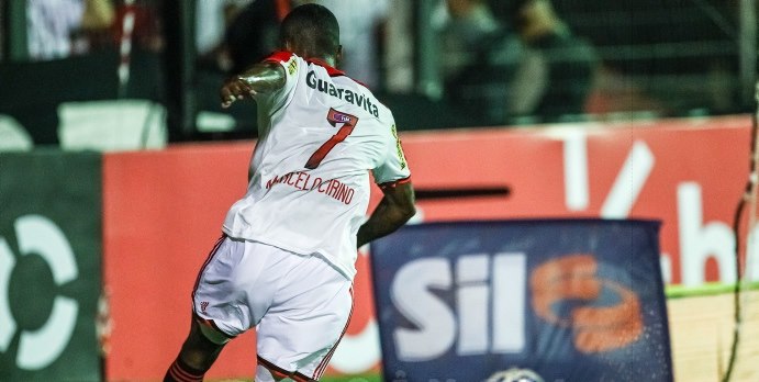 Atuações GE: Cirino faz boas jogadas e recebe a maior nota.
