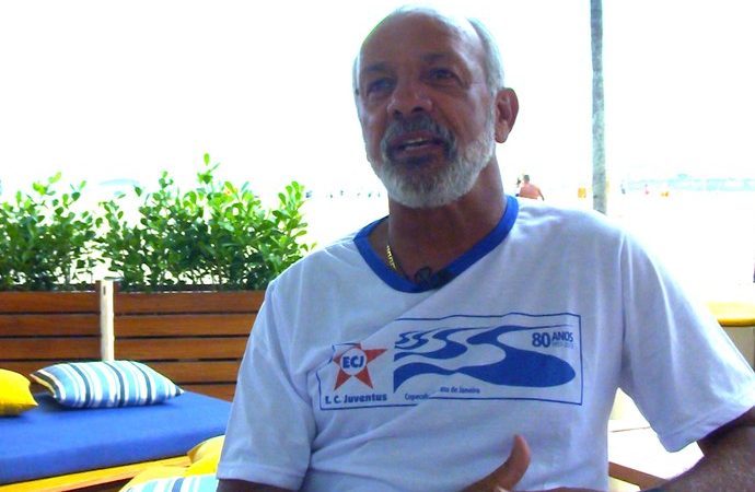 Música é tão importante como o futebol, diz Júnior.