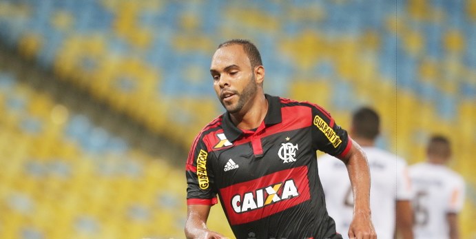 Raul Quadros destaca superstição e mexidas de Luxa.
