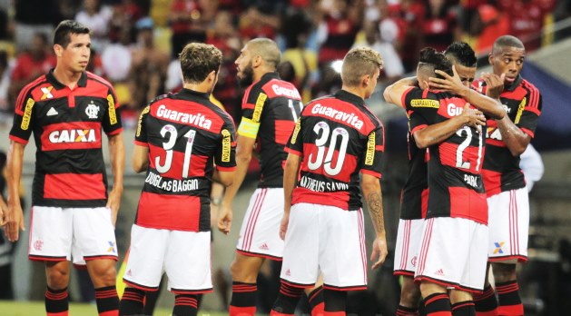 Wallace se torna o capitão do Flamengo.