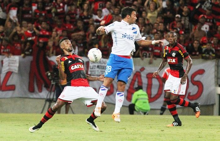 Flamengo embolsa R$ 350 mil contra o Nacional-URU.