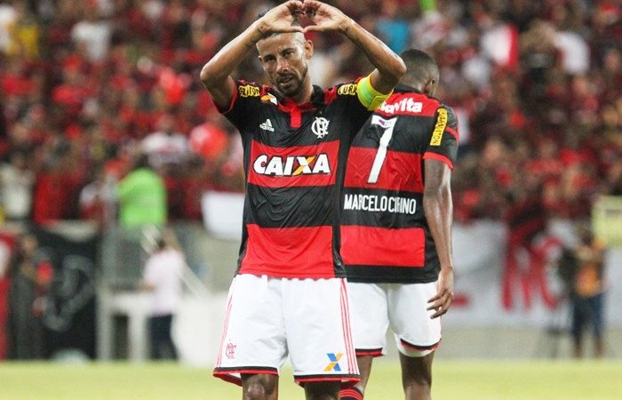 Léo confessa surpresa no Maraca, e agradece carinho.