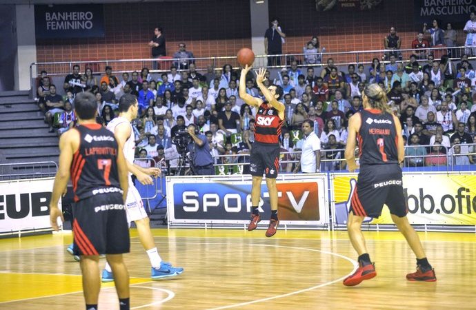 Oitava seguida! Fla vence clássico contra o Brasília