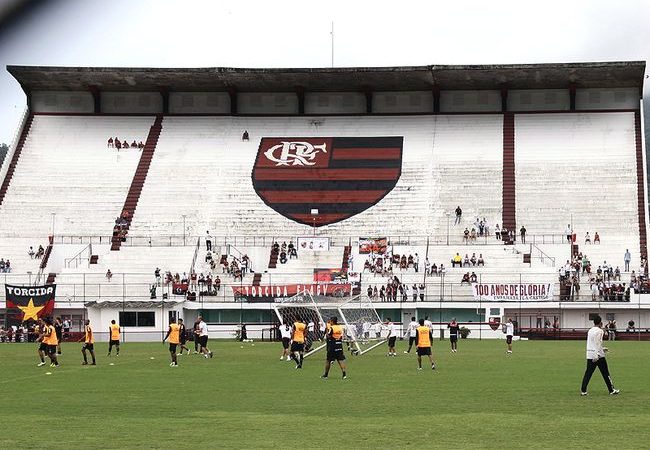 Gov. do Rio autoriza construção de estádio do Mengão para 20mil