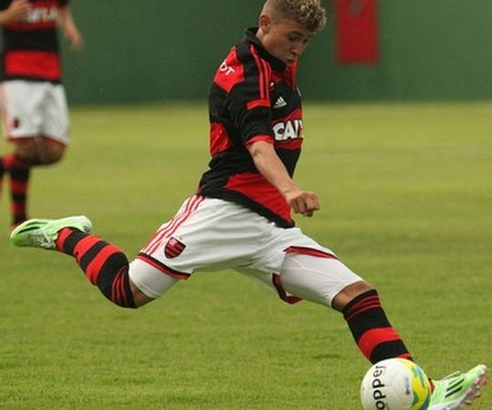 Flamengo vence o Vasco por 2 a 1, no sub-20