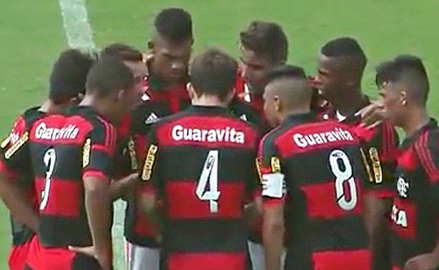 TRIANGULAÇÃO E GOLAÇO DO ER7 😎✌️ #flamengo #golaco #futebolbrasileiro