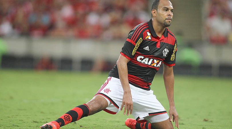 Flamengo tenta perder mas cede o empate