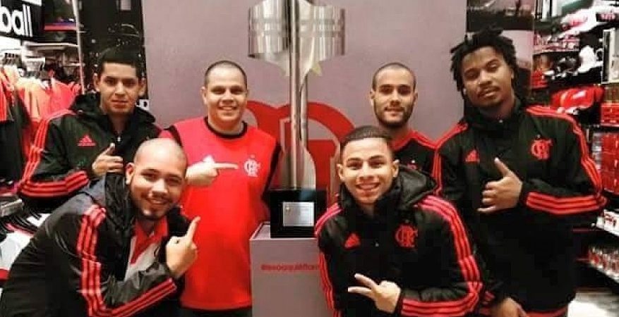 Faça suas compras na Loja Oficial do centro do Rio e veja o Mengão no cinema