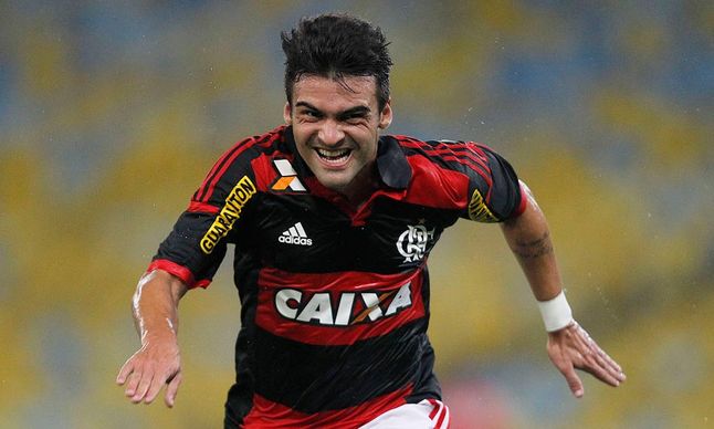 Sem grana, Flamengo não terá novos nomes no elenco até janela de tranferência