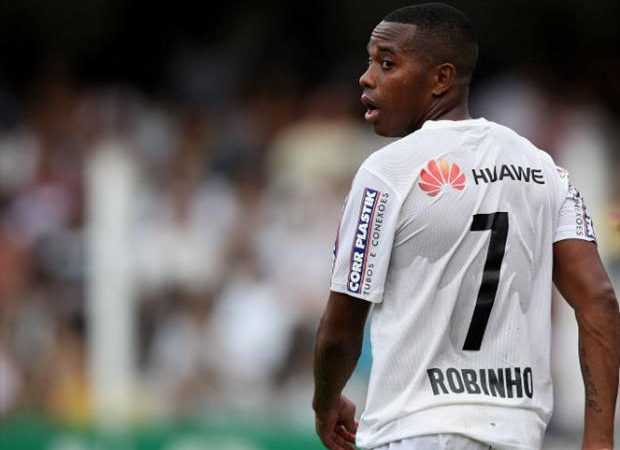 Advogada dá um mês para Santos propor solução e pagar dívida com Robinho