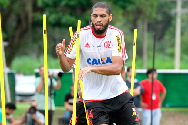 Mesmo com a derrota, Wallace segue projetando o Fla na briga pelo G-4