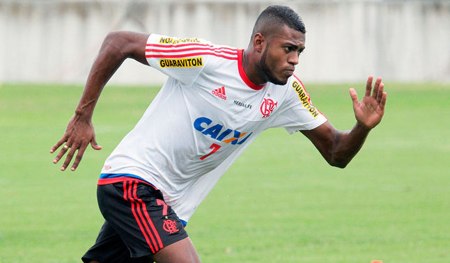 Contra a Chapecoense, Flamengo tenta acertar o pé; veja os números