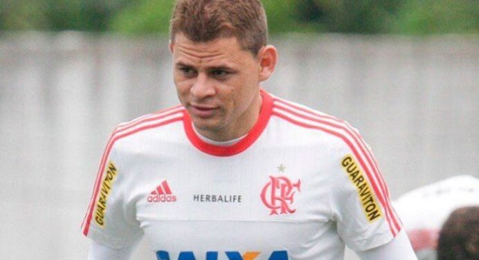 Ex-Fla, Jonas estreia com vitória na Croácia em busca de vaga na Champions