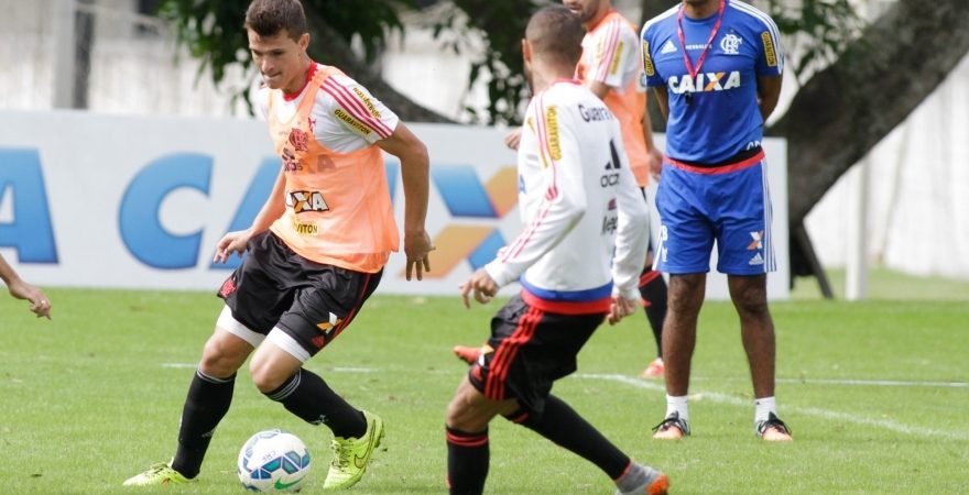 Cristóvão comanda treino técnico no CT