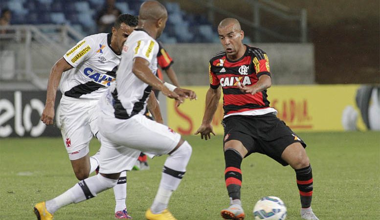 Vasco supera o Flamengo e vence a primeira no Brasileirão