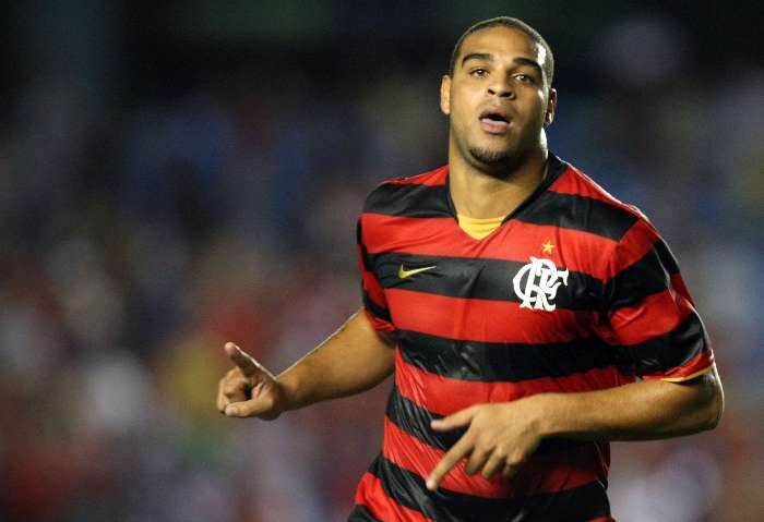 Em 2009 Adriano Imperador Deu A Vitória Ao Fla Sobre O Corinthians Coluna Do Fla