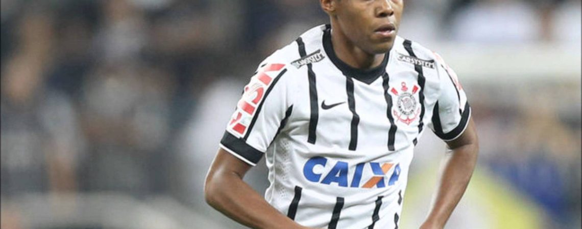 Especulado no Flamengo, Elias teria dito a amigos que não ficará no Corinthians