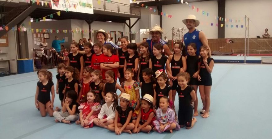 Alunos de ginástica da Escola de Esportes fazem festa junina