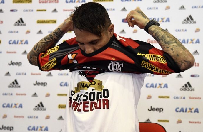 Guerrero tem pressa para ajudar o Flamengo e vê torcida chateada