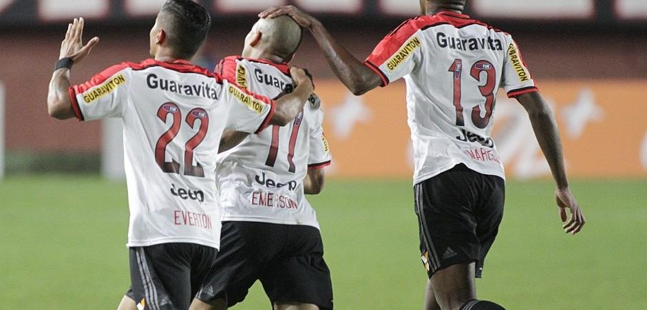 Ainda sem Guerreiro, Flamengo encara Figueirense no Maracanã