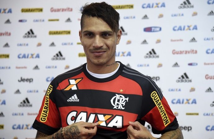 Bandeira de Mello confirmou em entrevista que Guerrero fica no Flamengo