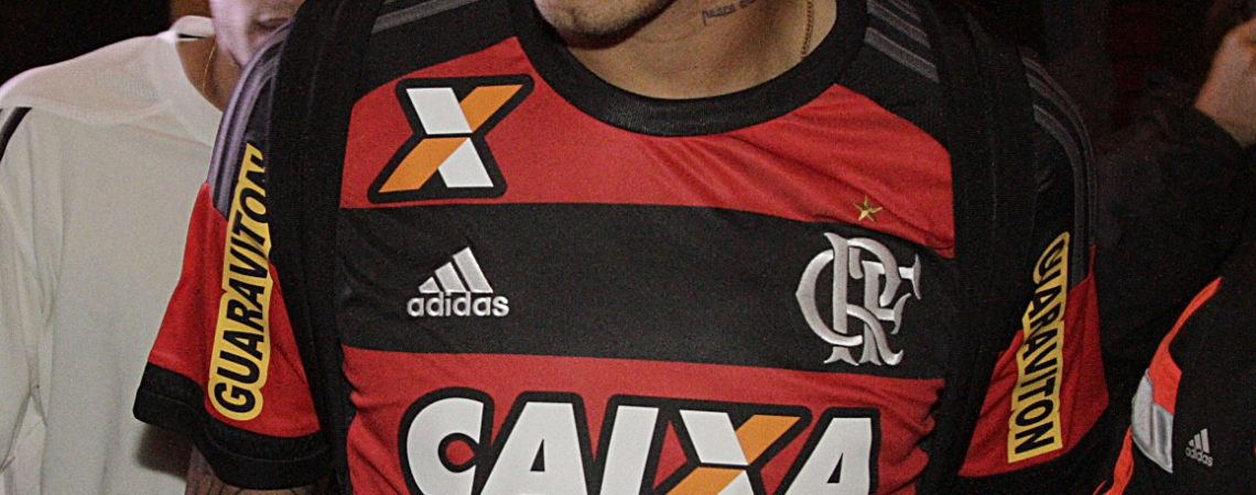 Guerrero já arrasta torcida do Flamengo, mas ‘está preocupado com o momento do time’