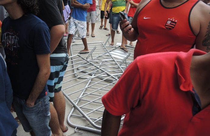 ‘Vândalos’: Maracanã se pronuncia sobre tumulto na venda de ingressos para Flamengo x Santos