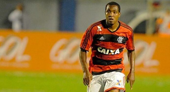 Acordo feito: Flamengo e Renato Abreu se acertam, e jogador receberá cerca de R$ 2,5 mi