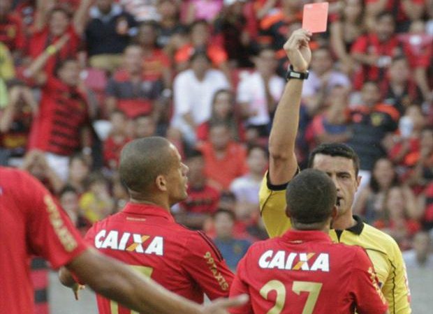 Sport detona arbitragem e diz que houve ‘c…’