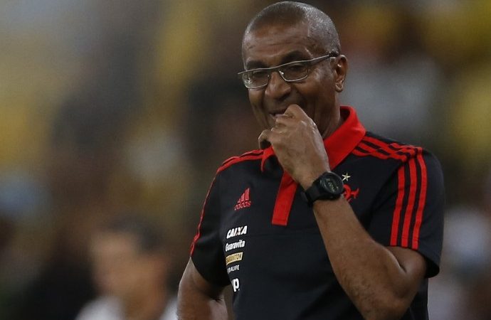 Fora! Cristóvão pede demissão e não é mais técnico do Flamengo