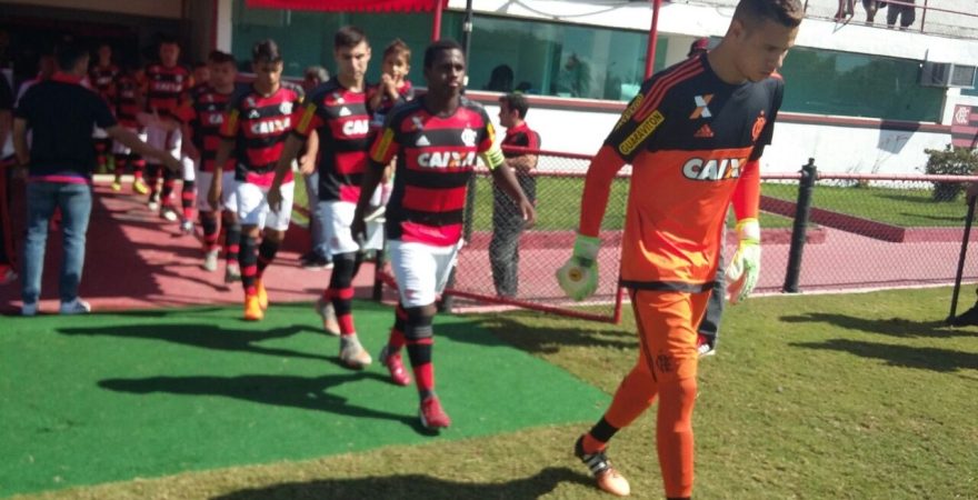 Flamengo perde primeira partida da final da Taça Rio sub-20