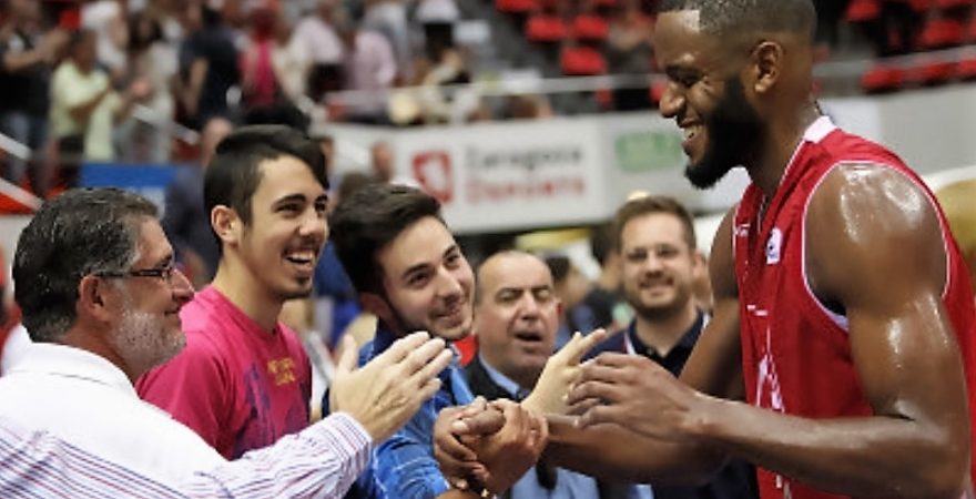 Jason Robinson é o novo reforço do FlaBasquete