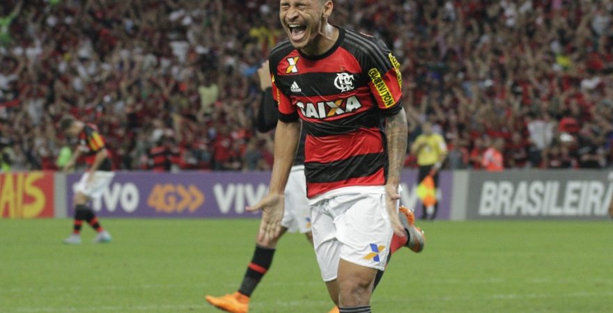Antero Greco: ‘No Flamengo: sobe! No Cruzeiro: desce!’