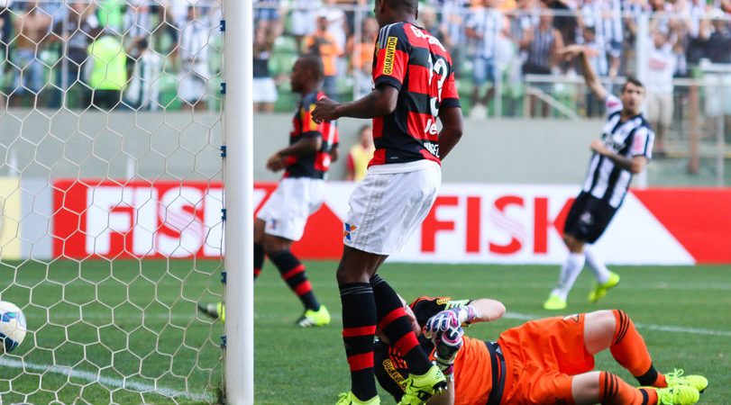 Flamengo chega a quatro gols contra no Brasileirão e lidera este quesito