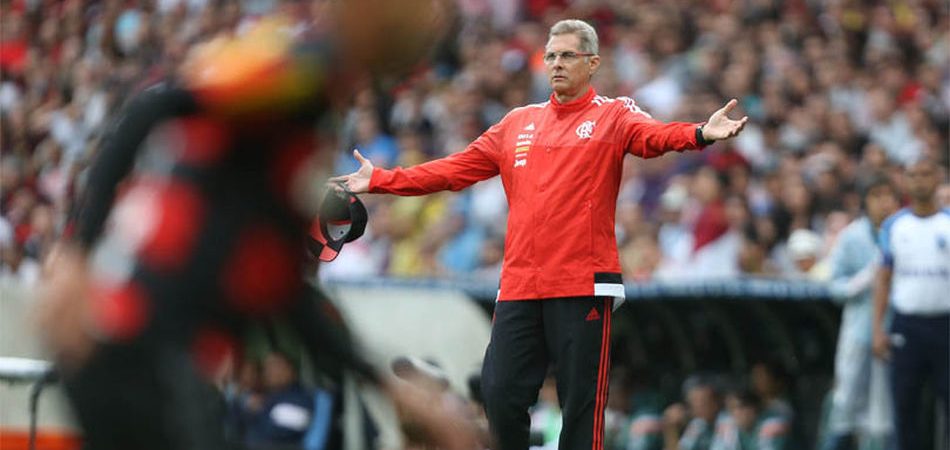 Acabou o caô, o Oswaldo de Oliveira chegou no Flamengo