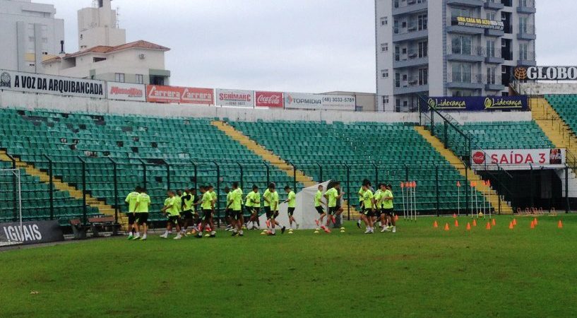 Mirando o G4, Flamengo visita o Figueirense no Orlando Scarpelli