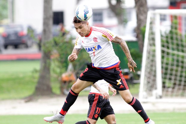 Flamengo põe fé em Guerrero para vencer o lanterna Joinville no Maracanã