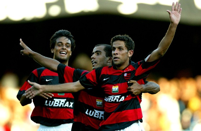 Aos 33 anos, atacante Jean sonha com volta ao Flamengo