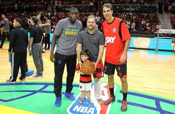 Marcelinho do basquete relembra passado como torcedor e fã de Zico