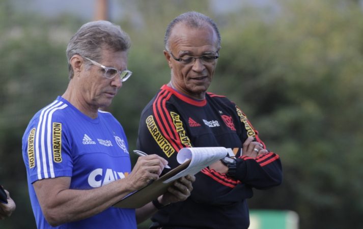 Por compromisso judicial, Oswaldo não comanda treino nesta sexta