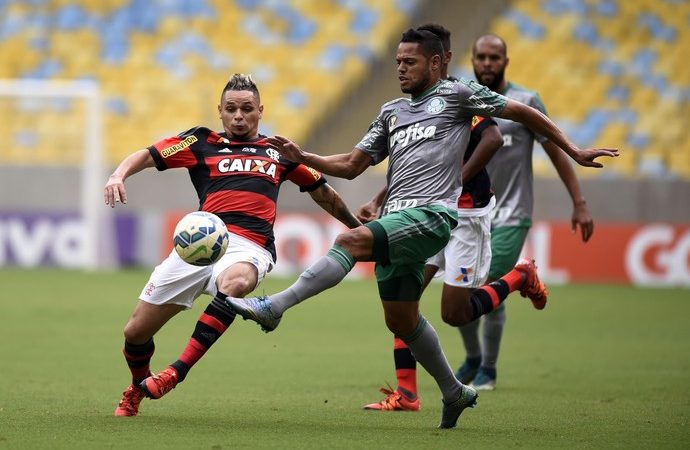 Mais um vexame! Fla perde para o Palmeiras na despedida de 2015