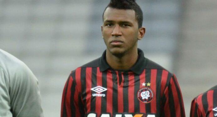 Interesse do Flamengo em Douglas Coutinho trava acordo com Cruzeiro