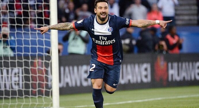 Rodrigo Caetano confirma reunião do Flamengo por Lavezzi, mas vê acerto difícil