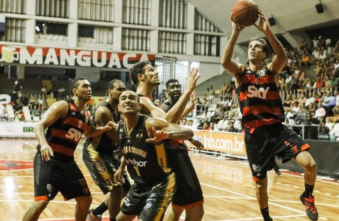 “Essa é a nova cara do Flamengo”, Marcelinho elogia força do conjunto do basquete