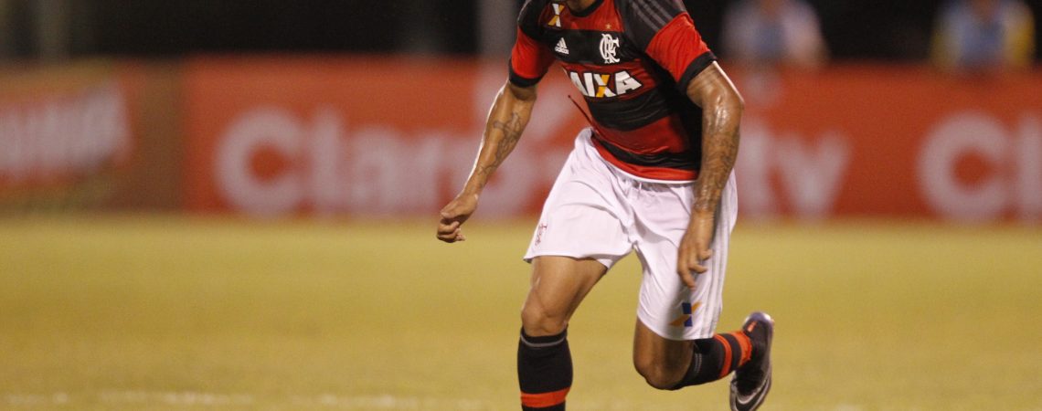 Estreia do Fla: golaço de Guerrero, caneta de Everton e vaias a Wallace