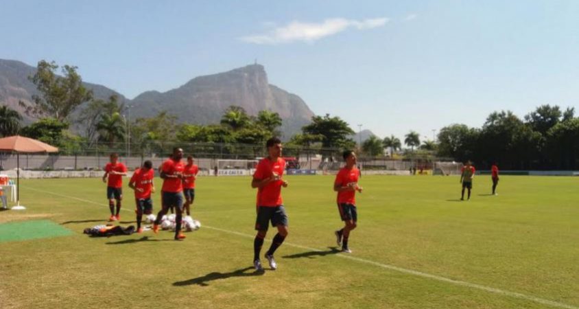 Muricy mantém base de amistosos para jogo com Atlético-MG