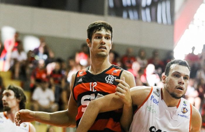 Rafael Mineiro e Marquinhos lideram o Flamengo contra a Liga Sorocabana