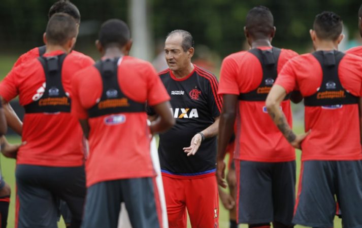 Nesta quinta-feira, Flamengo entra em campo para inaugurar uma nova era