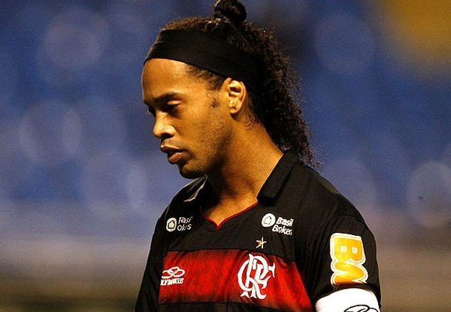 Caso Ronaldinho: Flamengo e a irresponsabilidade no nosso futebol