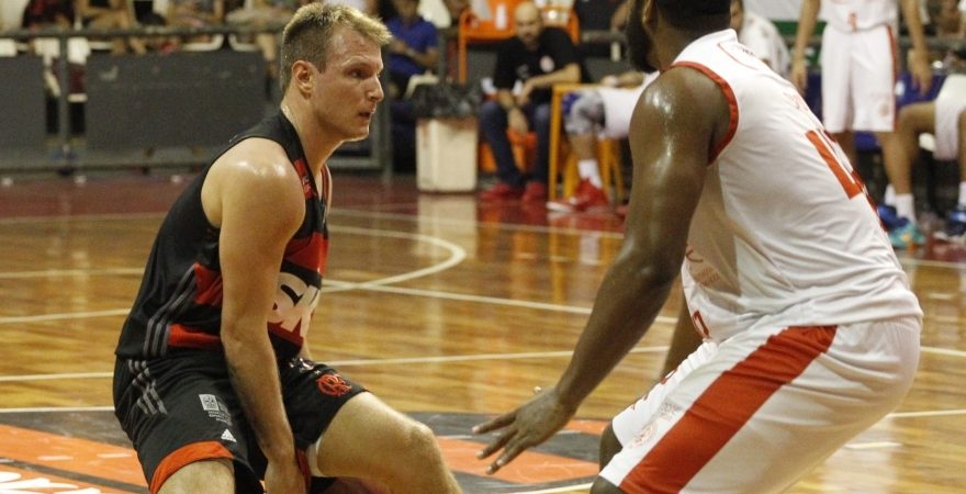 Rafa Luz representa o Flamengo no Dasafio de Habilidades do NBB